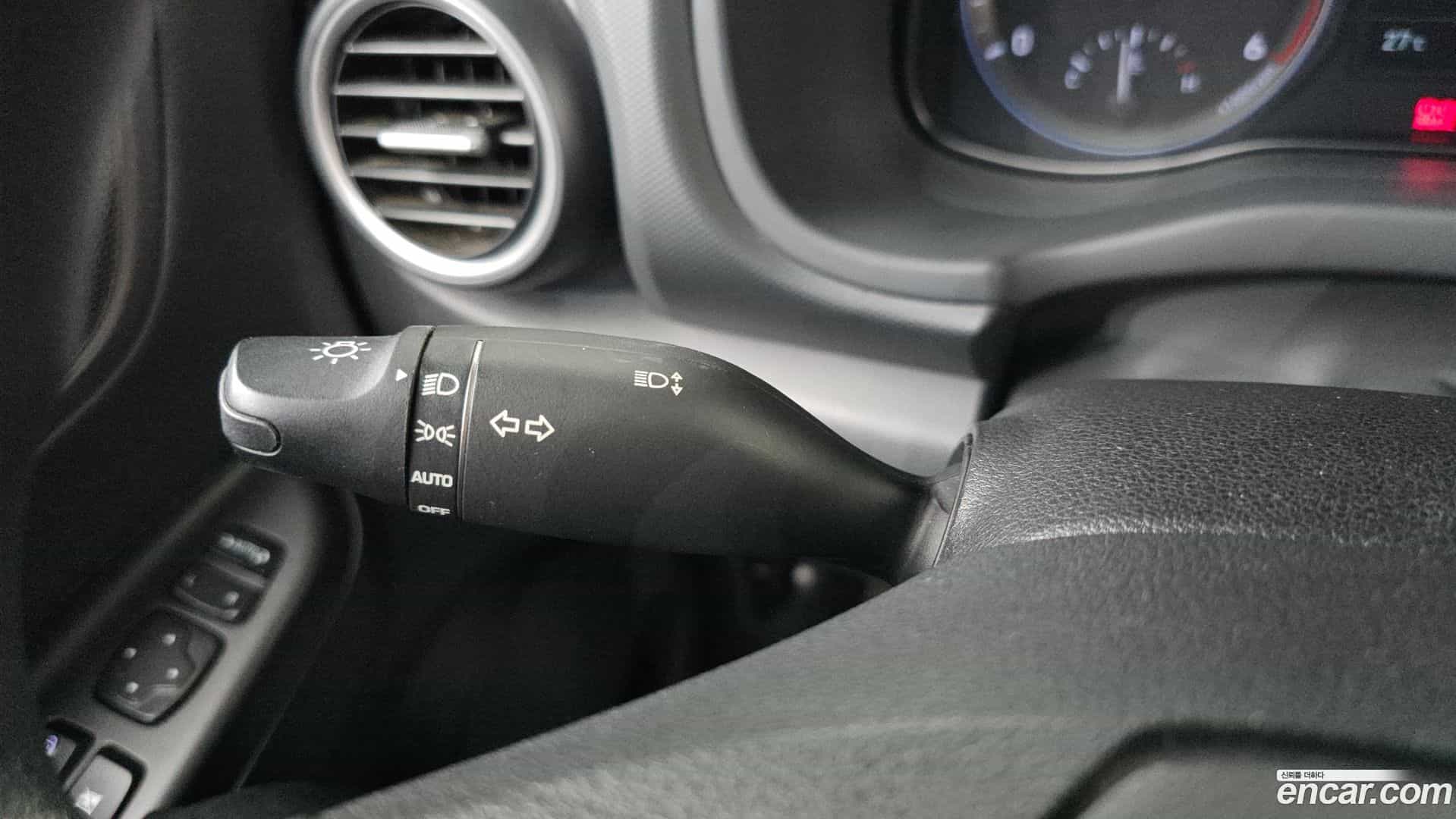 Kona Hyundai 2018.4-OPTION-041