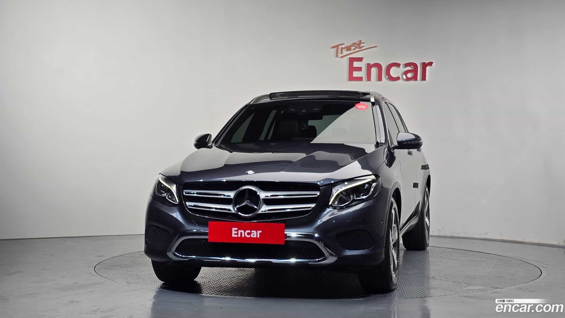 GLC-Class Mercedes-Benz 2016.6-OUTER-003