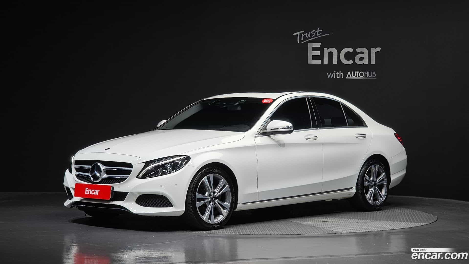 C-Class Mercedes-Benz 2018.0-OUTER-001