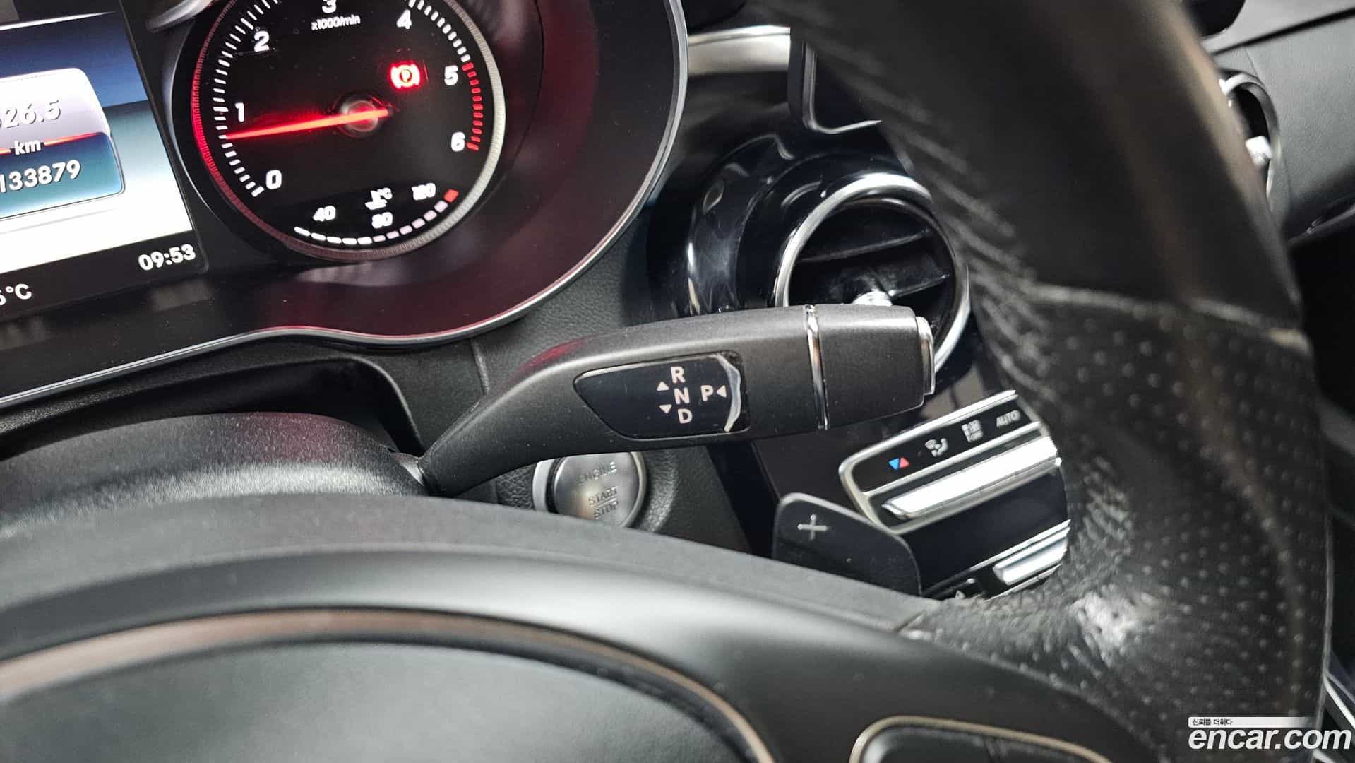 C-Class Mercedes-Benz 2018.0-OPTION-021