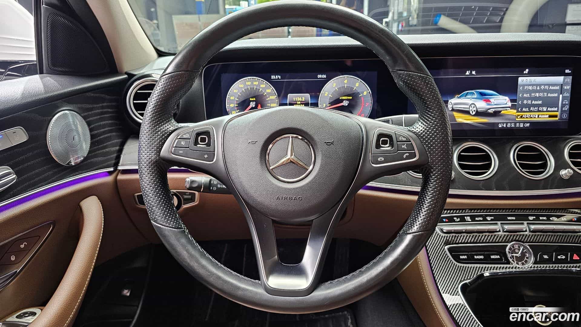 E-Class Mercedes-Benz 2018.2-OPTION-017