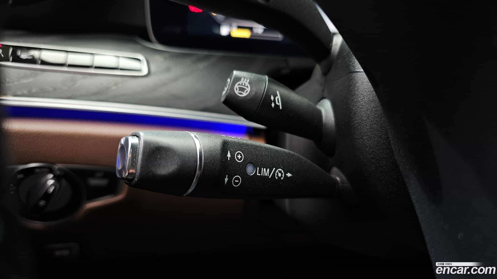 E-Class Mercedes-Benz 2018.2-OPTION-024