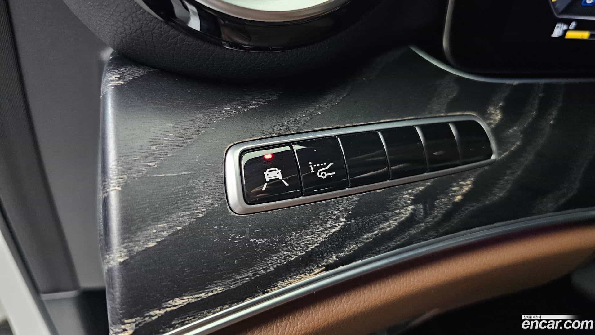 E-Class Mercedes-Benz 2018.2-OPTION-044