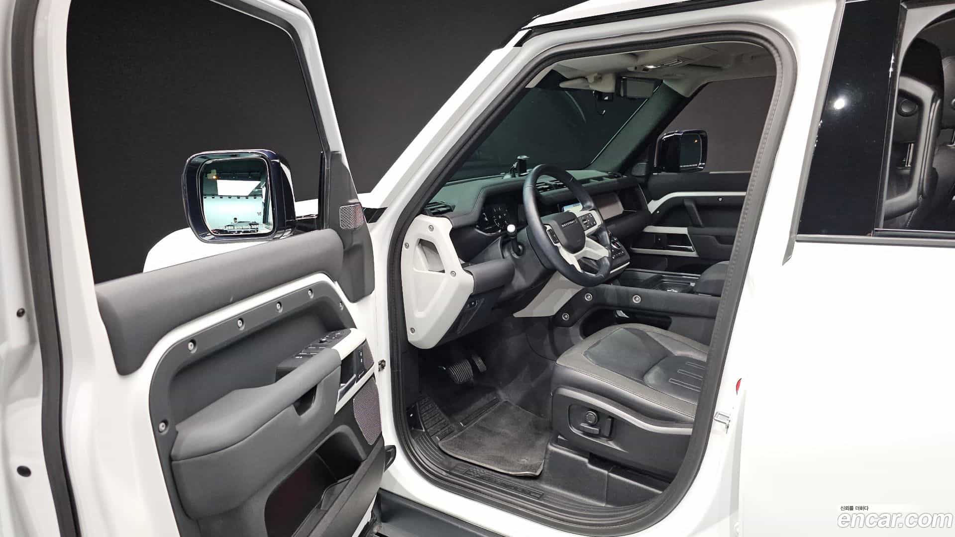 Defender Land Rover 2020.11-INNER-010