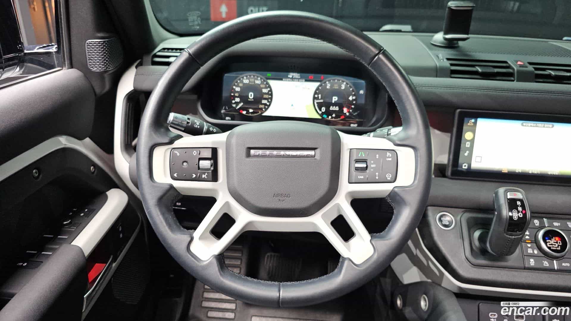 Defender Land Rover 2020.11-OPTION-017