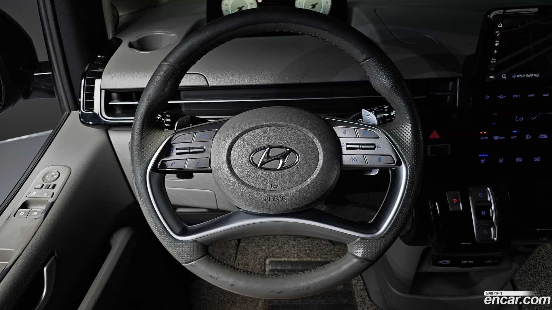 Staria Hyundai 2021.4-OPTION-020