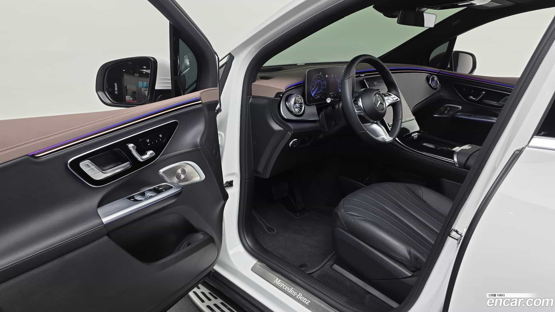 EQE Mercedes-Benz 2023.11-INNER-010
