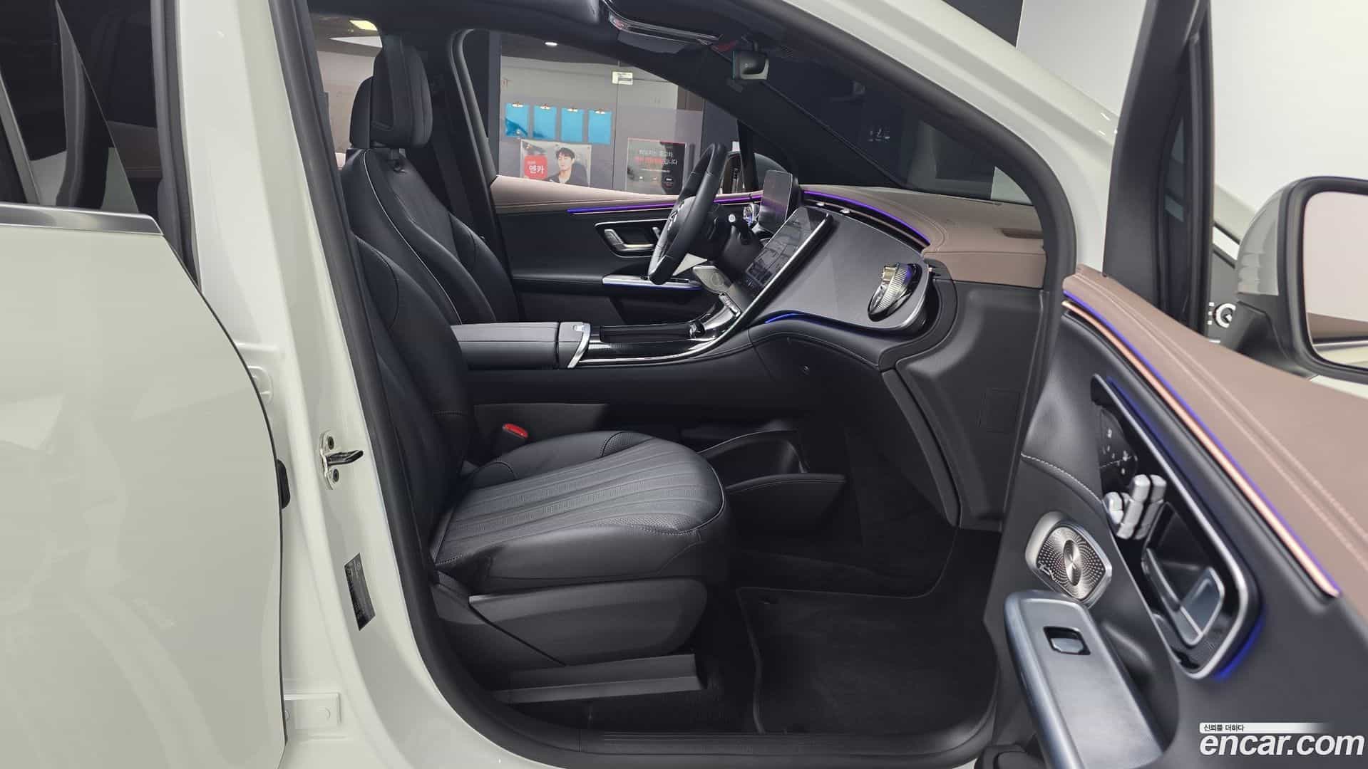 EQE Mercedes-Benz 2023.11-OPTION-015