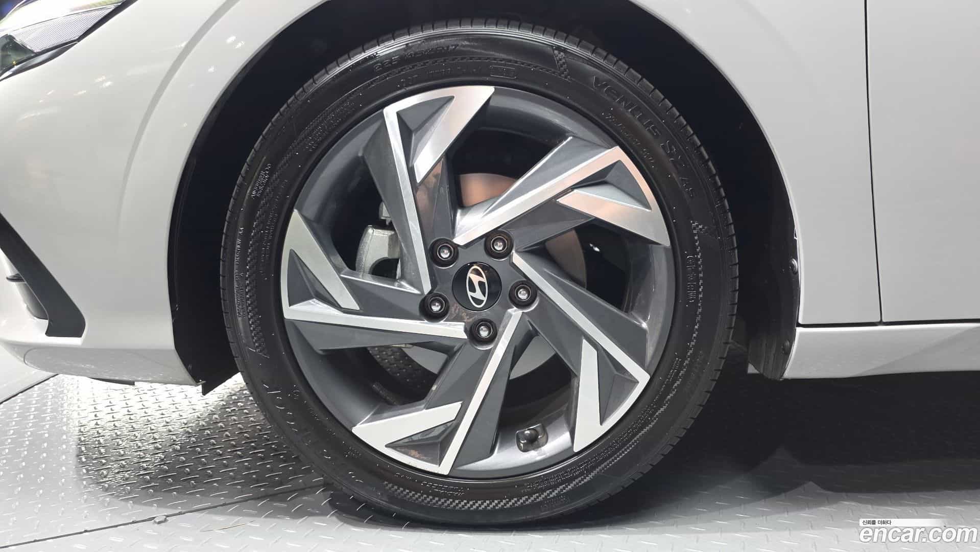 AVANTE Hyundai 2023.4-OUTER-005
