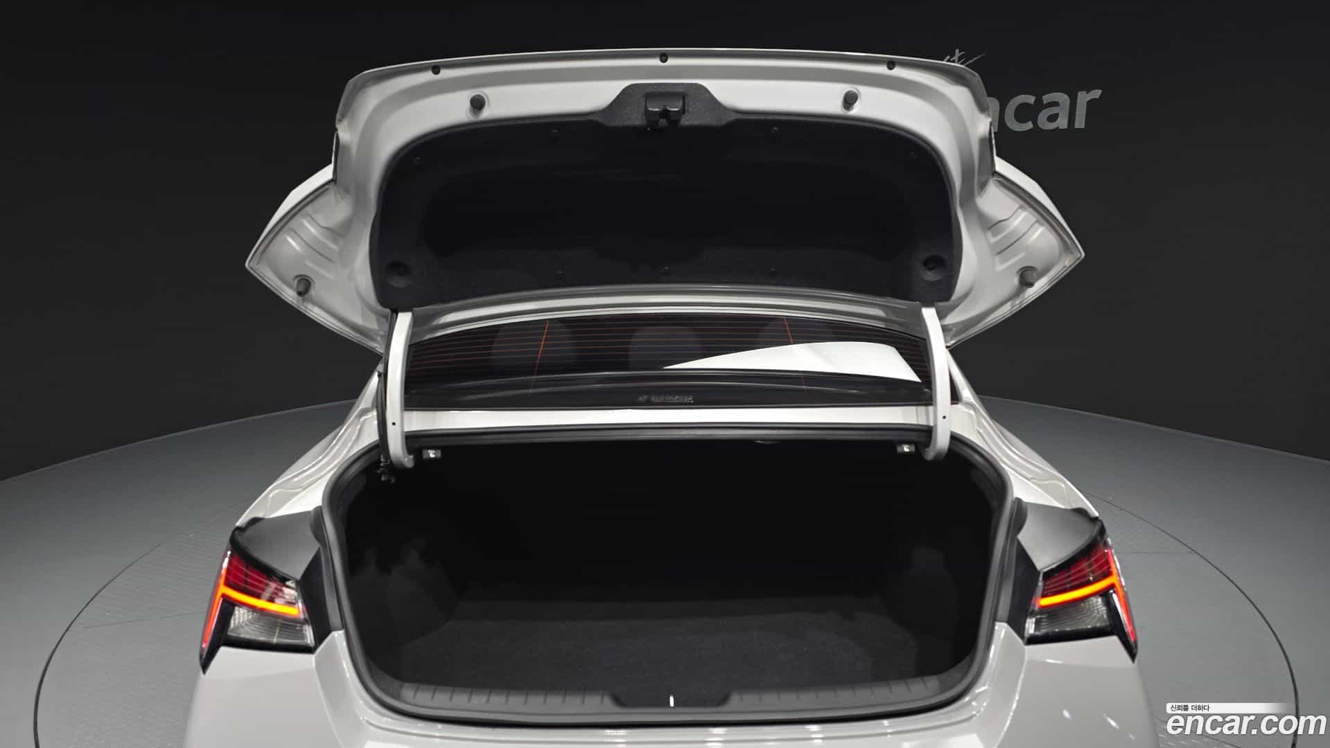 AVANTE Hyundai 2023.4-OPTION-024