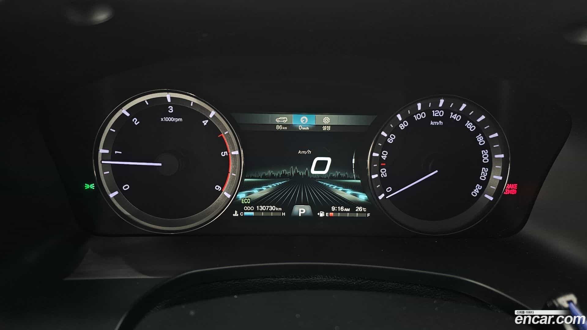 Rexton KG Mobility 2019.4-INNER-008