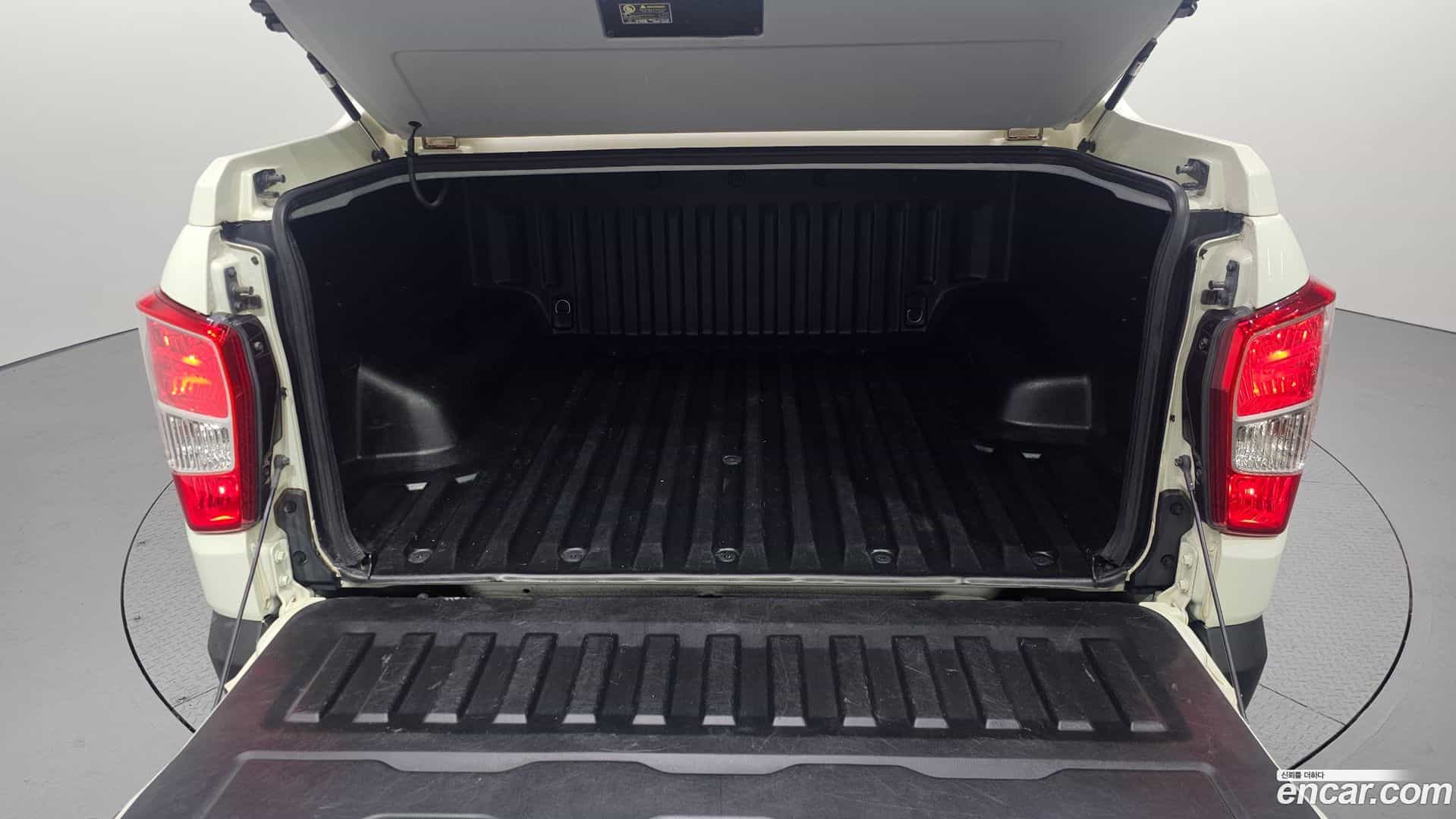 Rexton KG Mobility 2019.4-OPTION-024