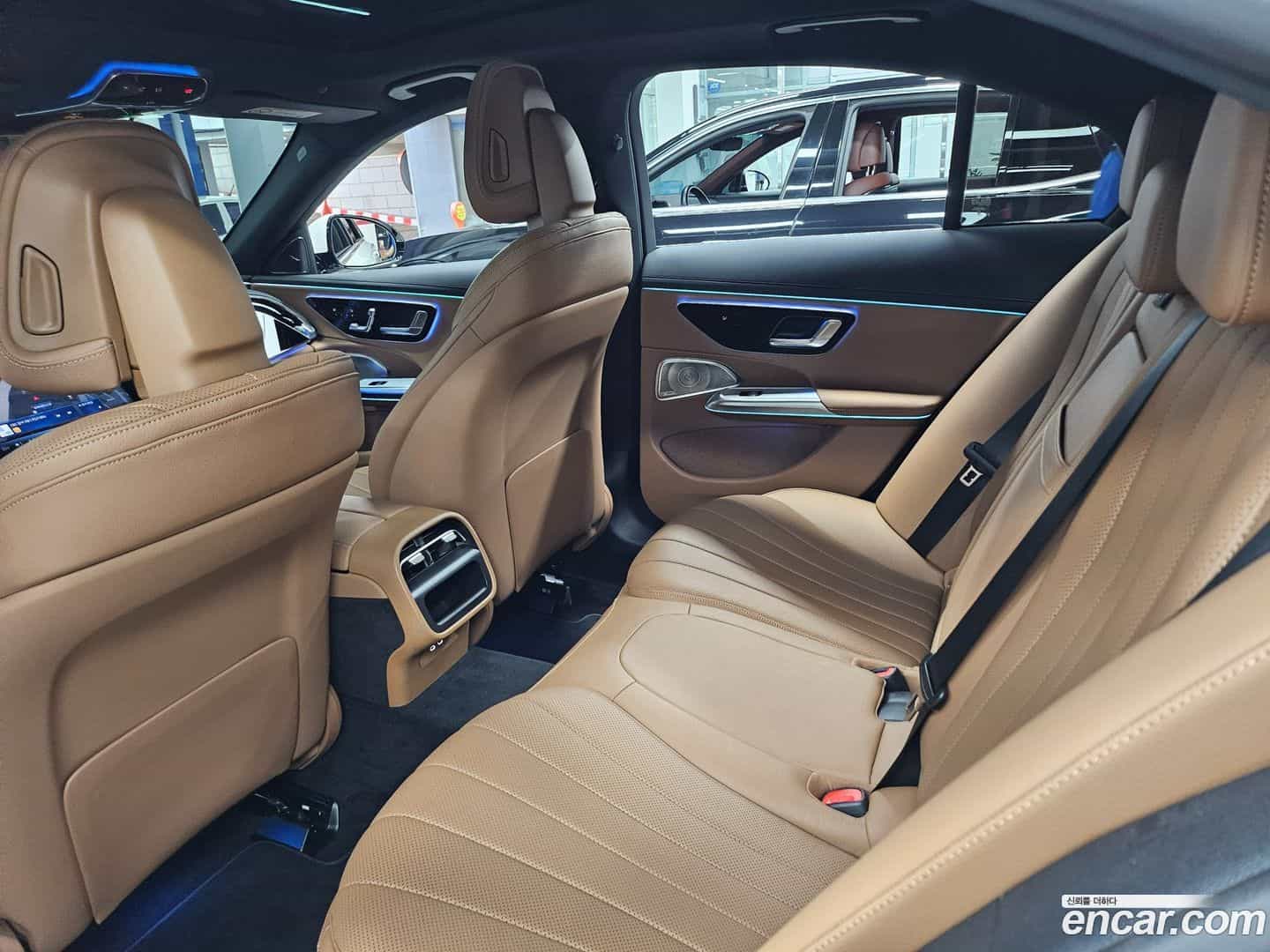 E-Class Mercedes-Benz 2025.11-OPTION-021
