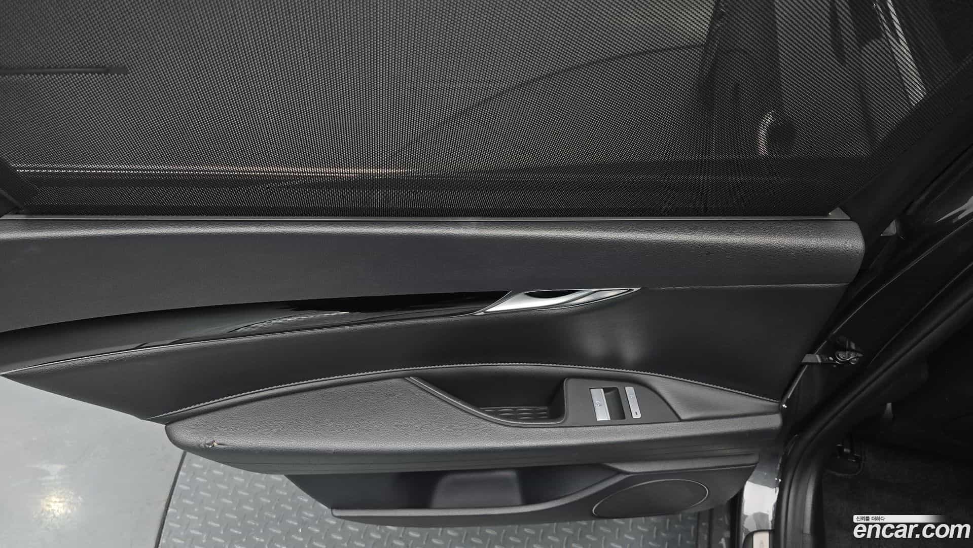 G80 Genesis 2021.0-INNER-035