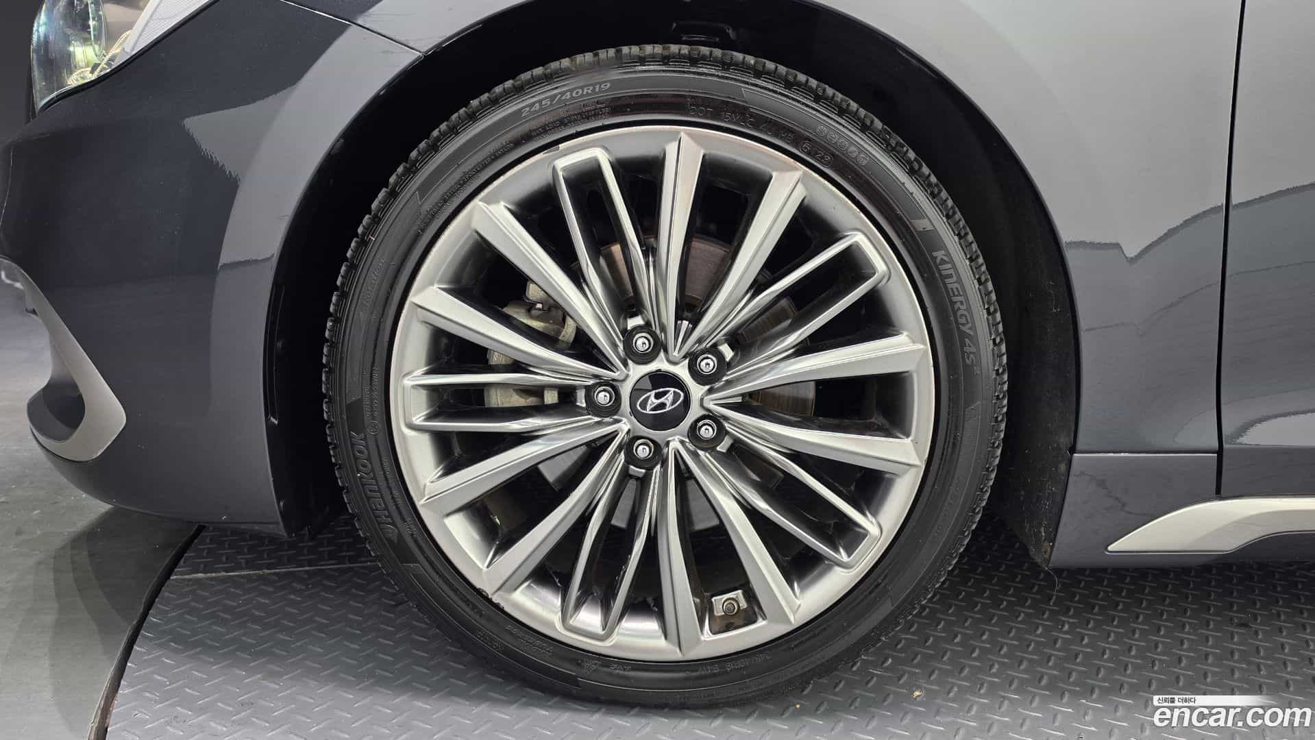 Grandeur Hyundai 2017.3-OUTER-005