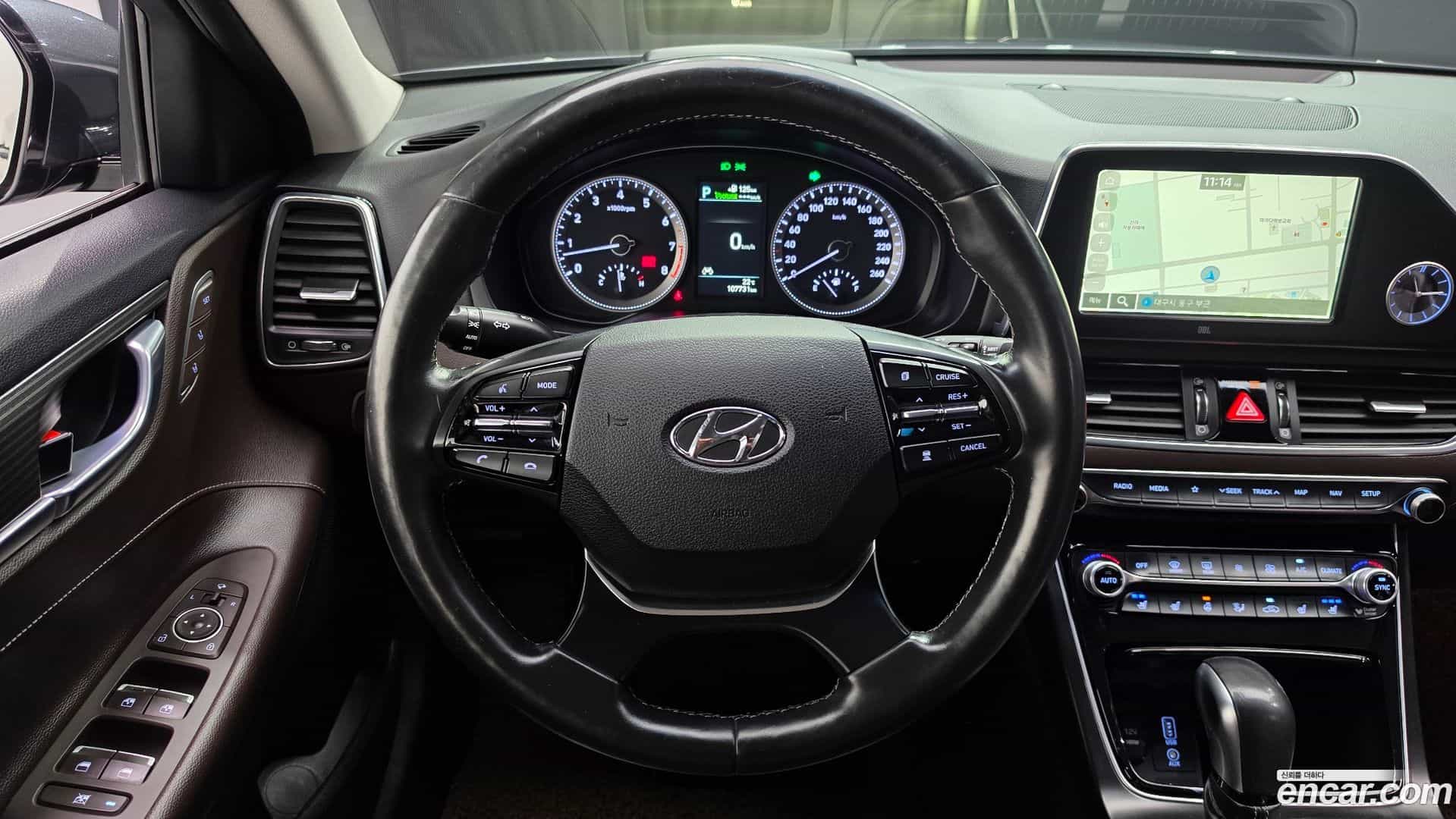Grandeur Hyundai 2017.3-OPTION-016