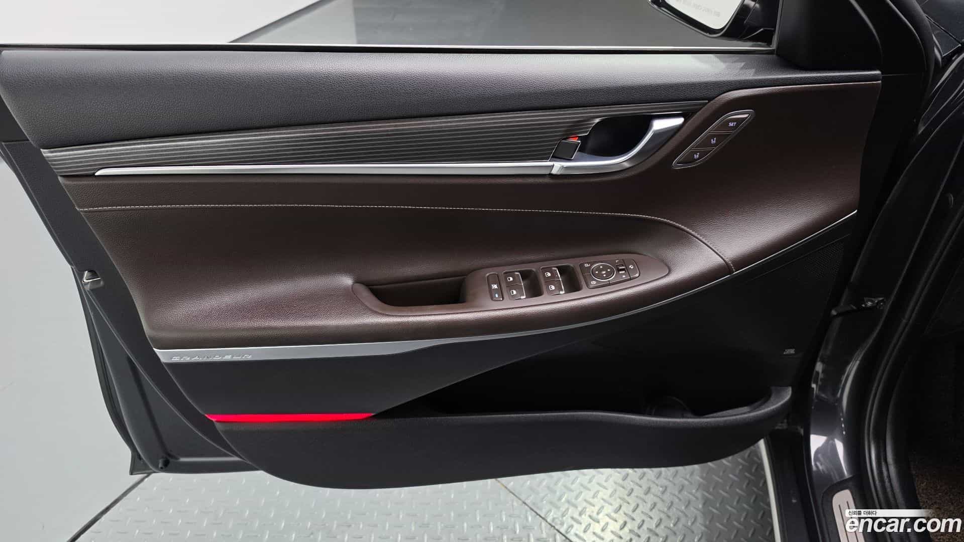 Grandeur Hyundai 2017.3-INNER-034