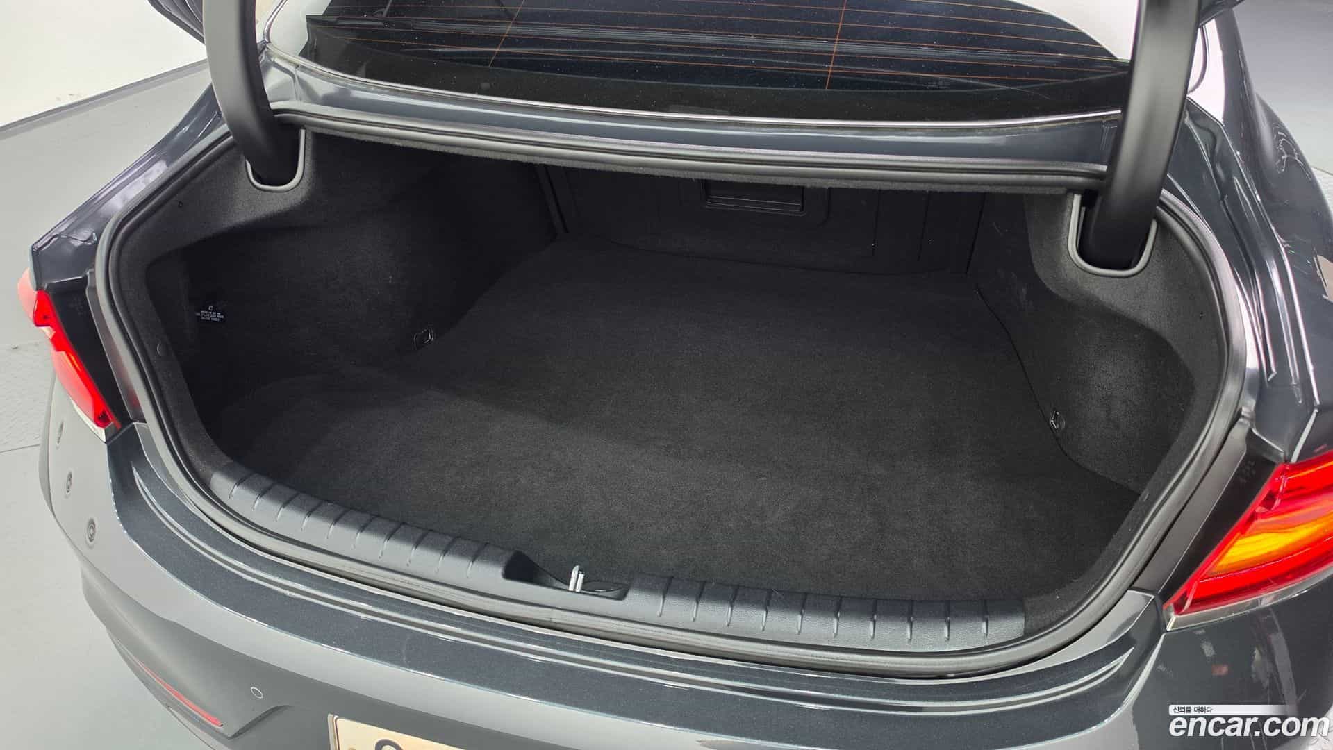 Grandeur Hyundai 2017.3-OPTION-044