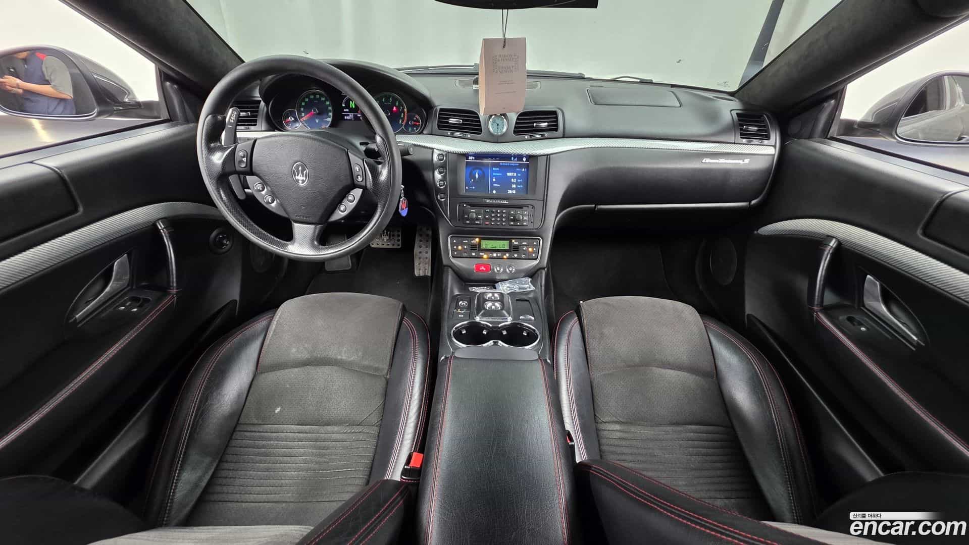 GranTurismo Maserati 2009.11-INNER-007