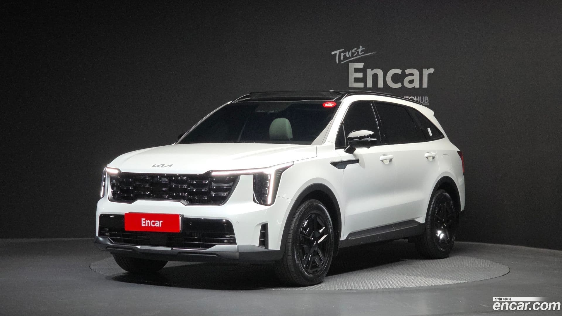Main__Slider__Photo:Sorento Kia 2024.5-0
