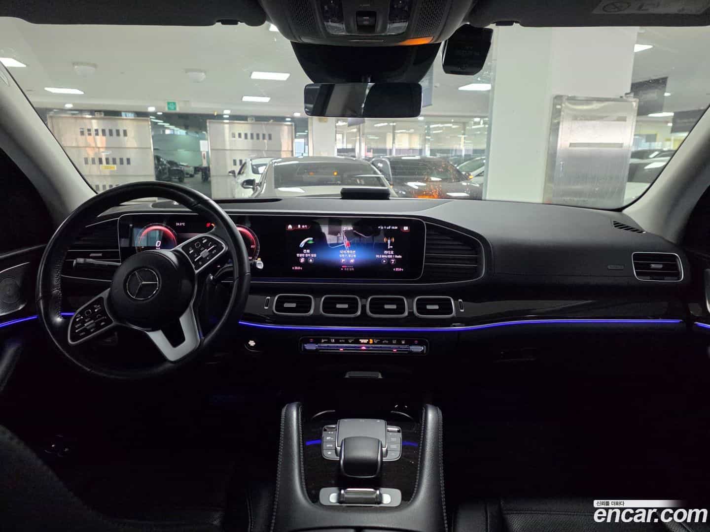 GLE-Class Mercedes-Benz 2021.9-INNER-007