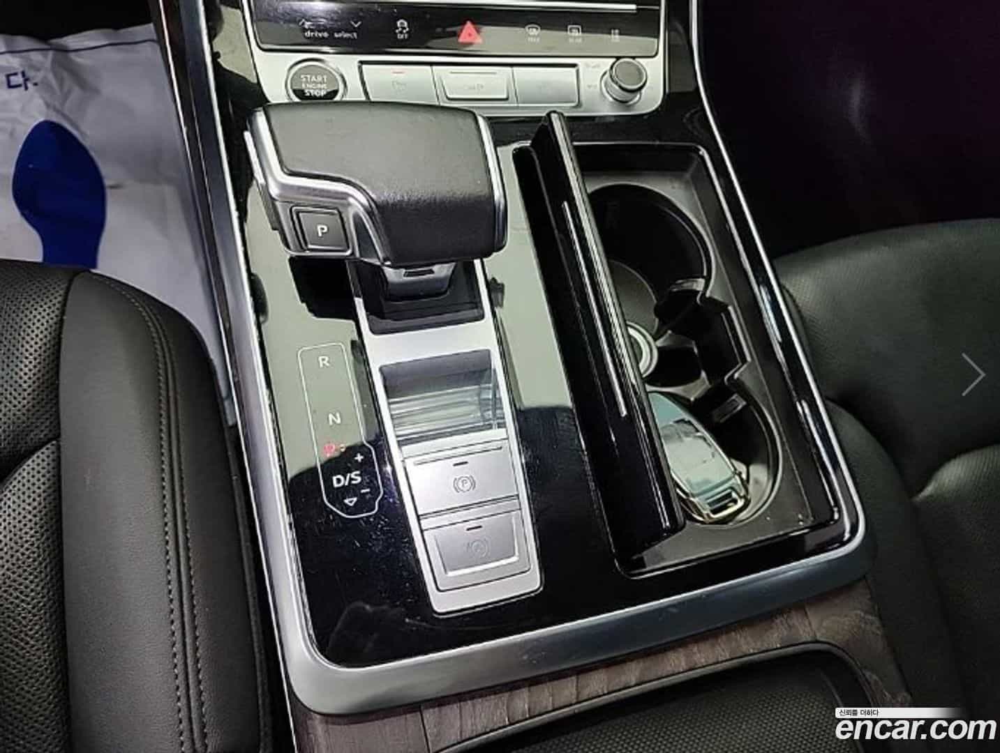 Q7 Audi 2021.0-INNER-008