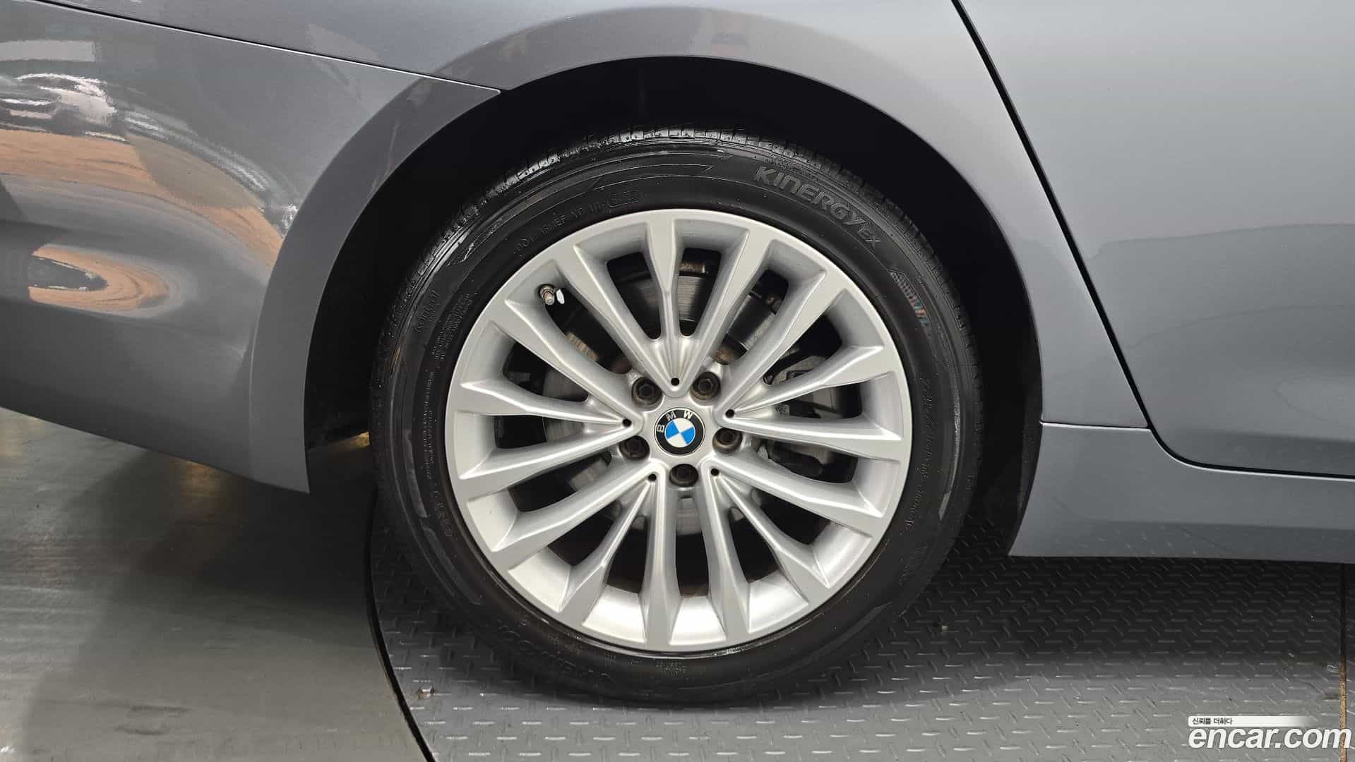 5-Series BMW 2019.8-OPTION-046