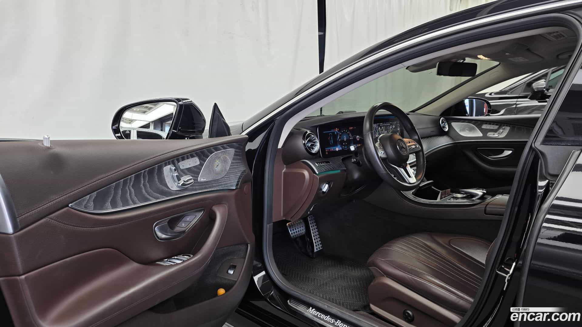 CLS-Class Mercedes-Benz 2020.6-INNER-010