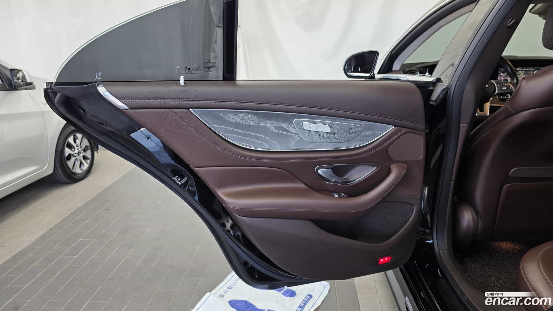 CLS-Class Mercedes-Benz 2020.6-INNER-035