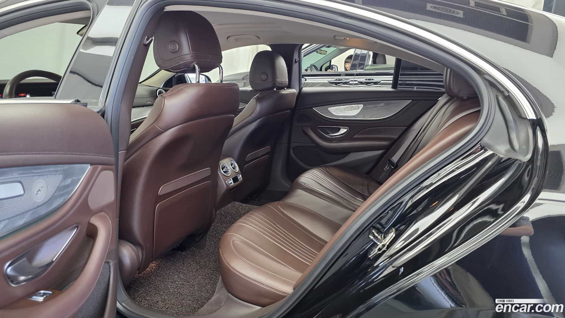 CLS-Class Mercedes-Benz 2020.6-INNER-036