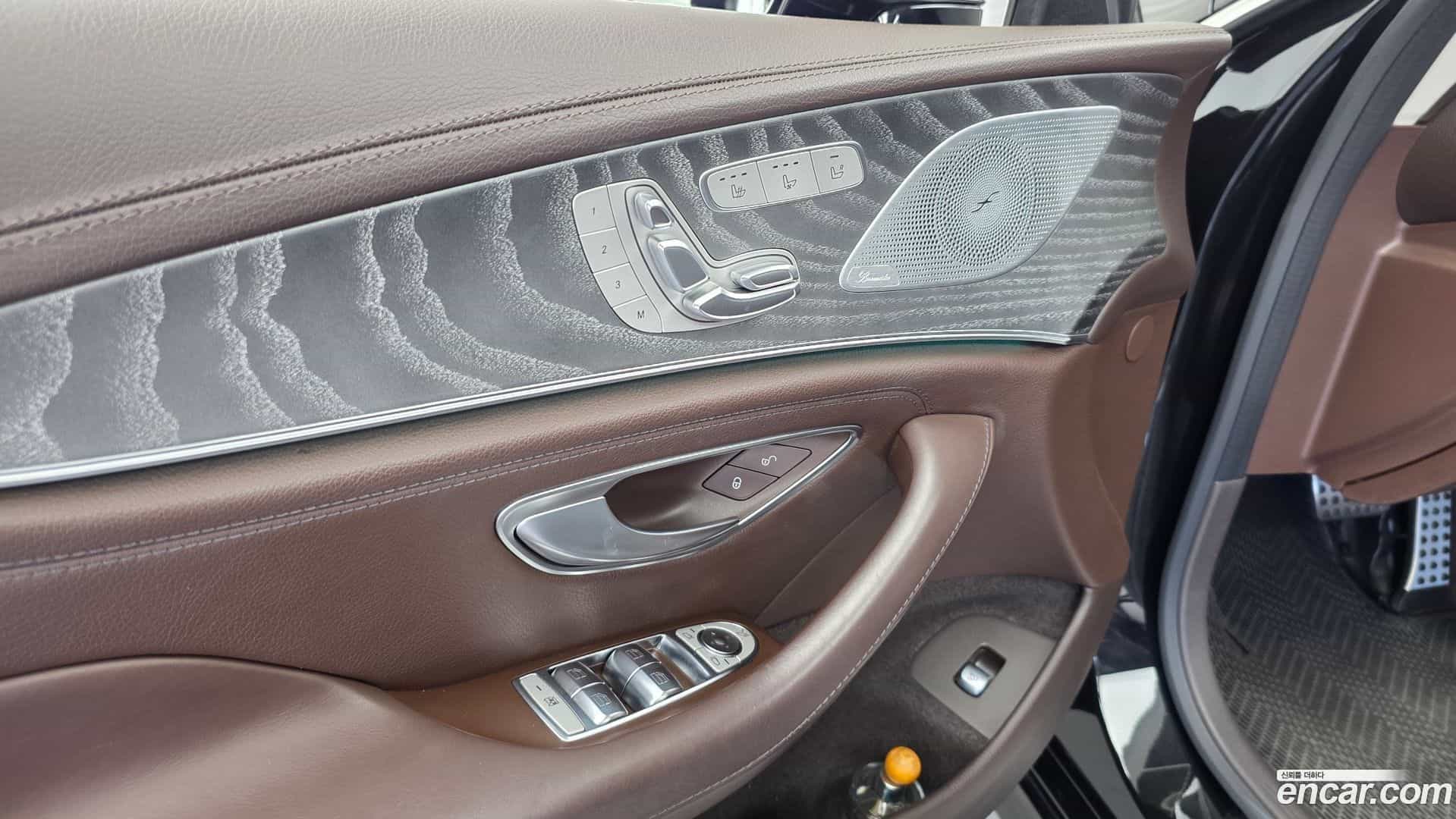 CLS-Class Mercedes-Benz 2020.6-OPTION-046