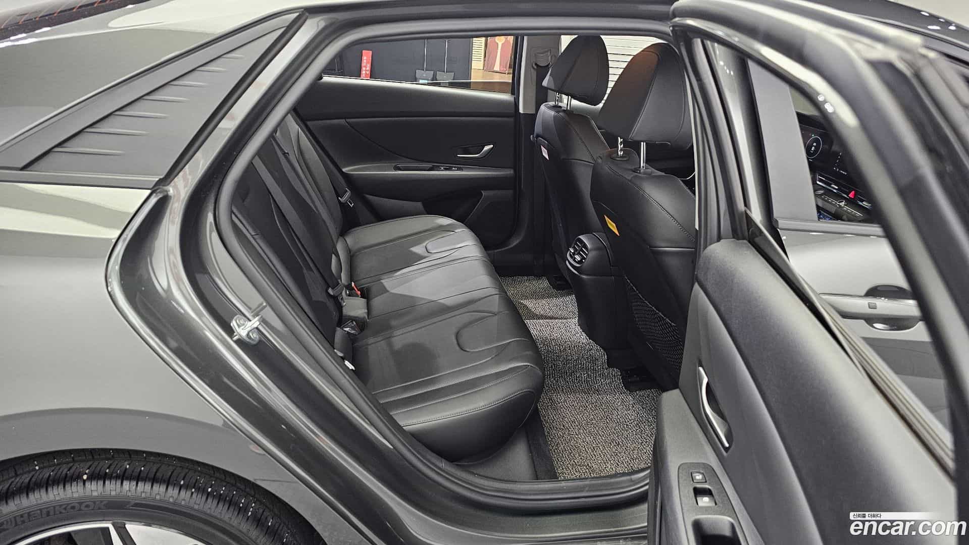 AVANTE Hyundai 2020.8-OPTION-015