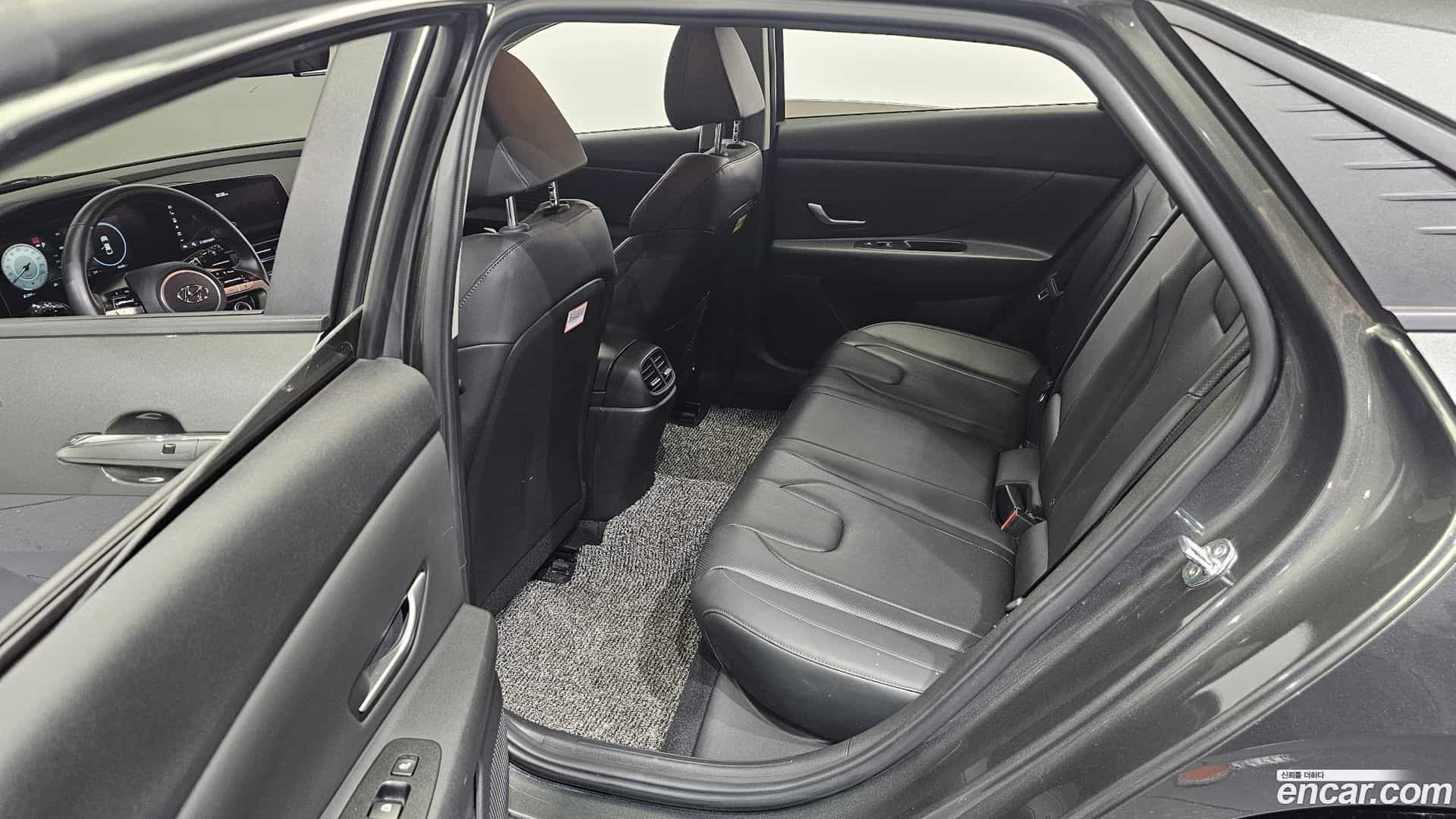 AVANTE Hyundai 2020.8-OPTION-016