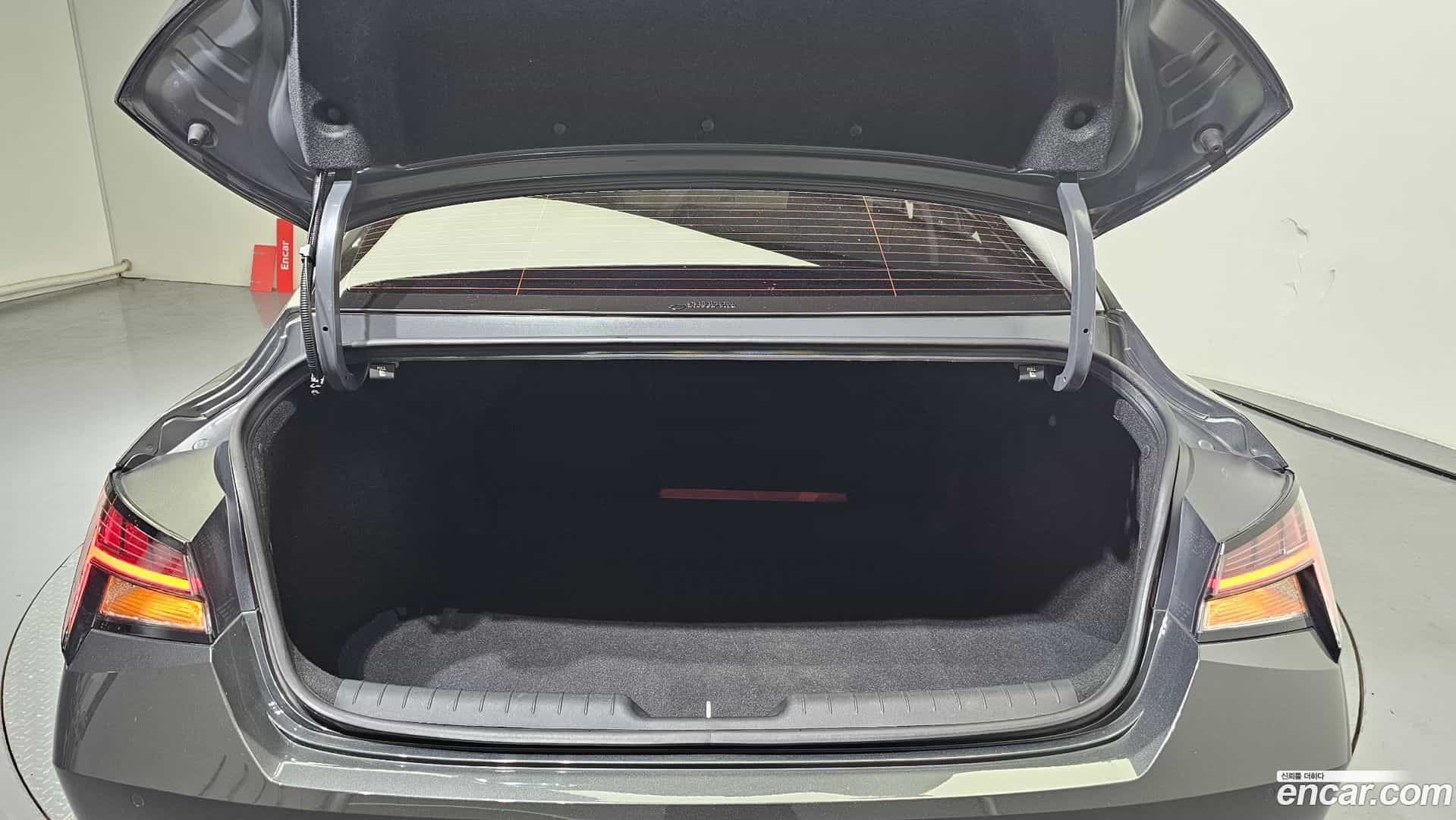 AVANTE Hyundai 2020.8-OPTION-019