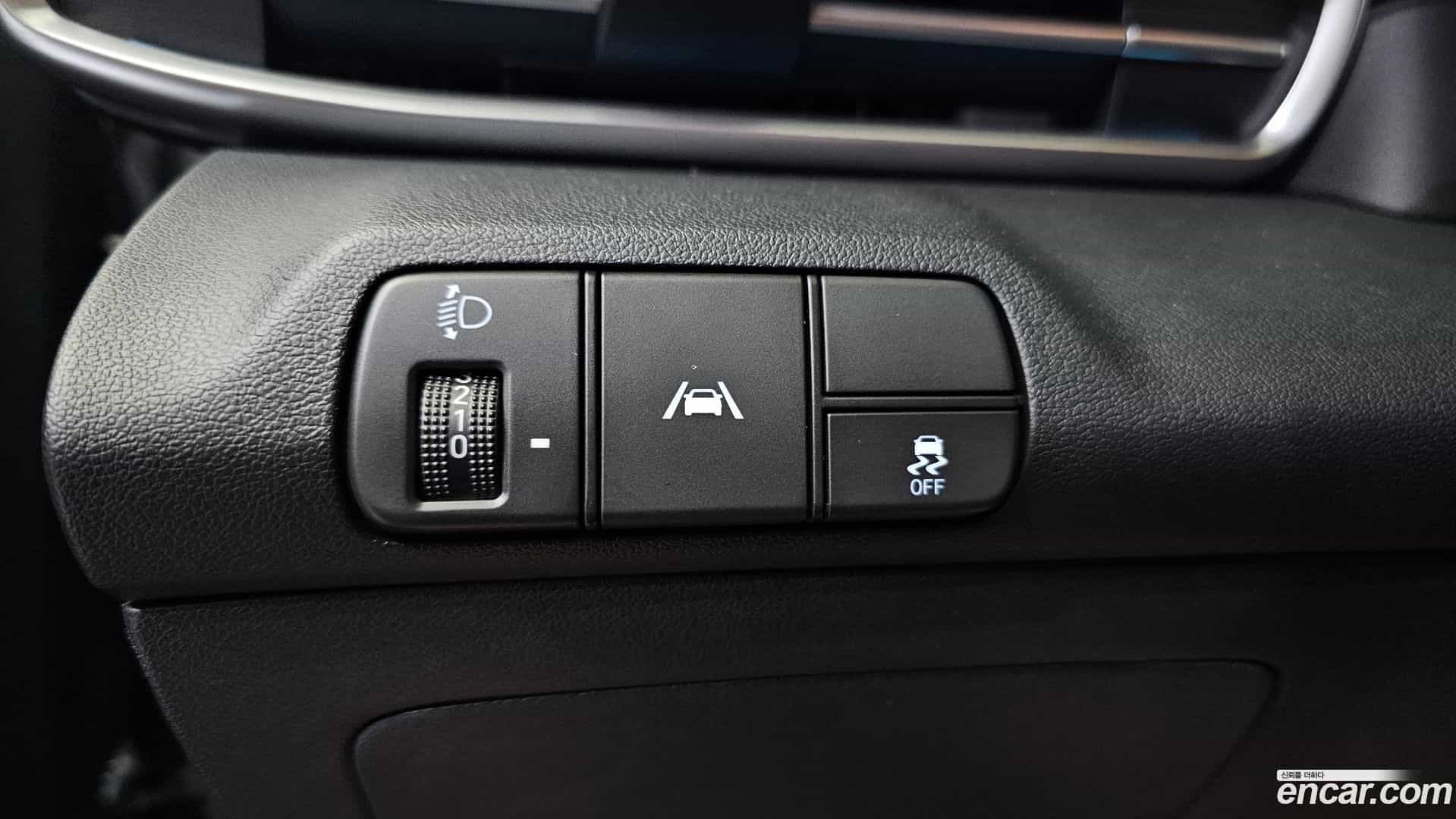 AVANTE Hyundai 2020.8-OPTION-022
