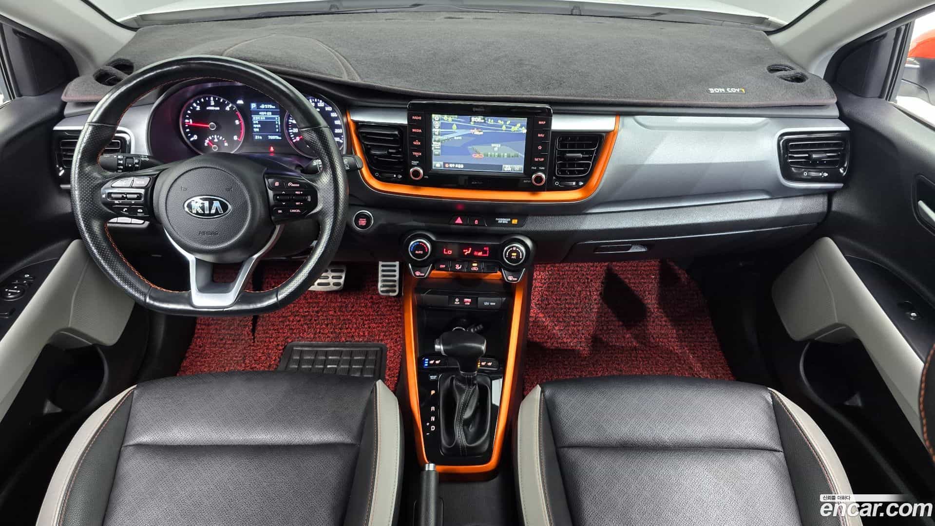 Stonic Kia 2018.10-INNER-007
