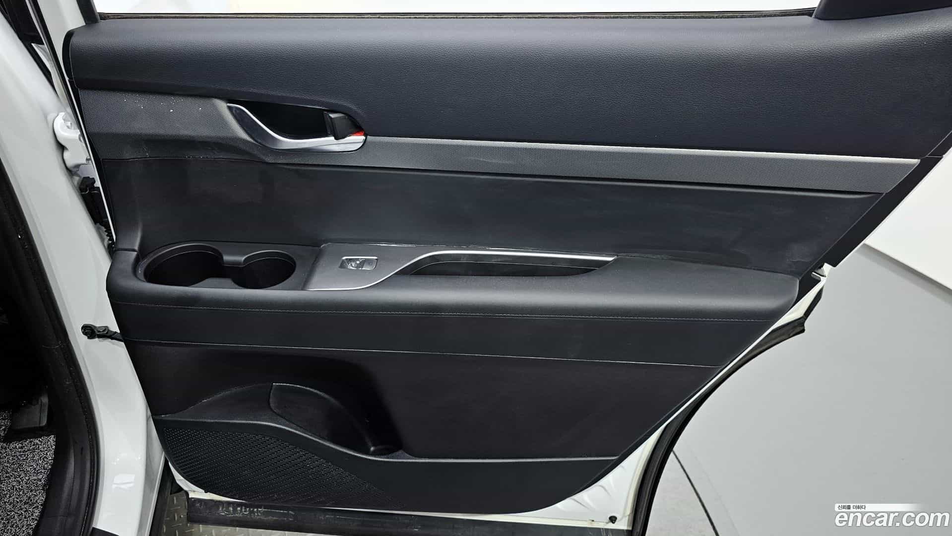 Palisade Hyundai 2022.3-INNER-035