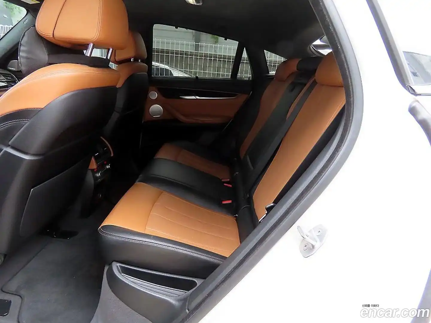X6 BMW 2017.5-INNER-007