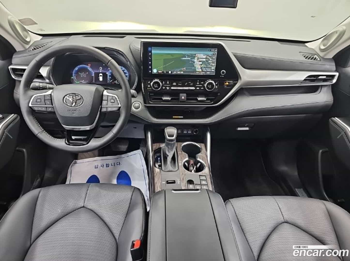 Highlander Toyota 2025.3-INNER-007