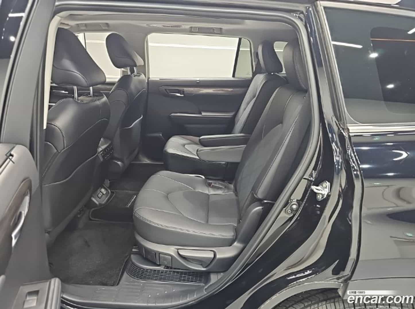 Highlander Toyota 2025.3-OPTION-016