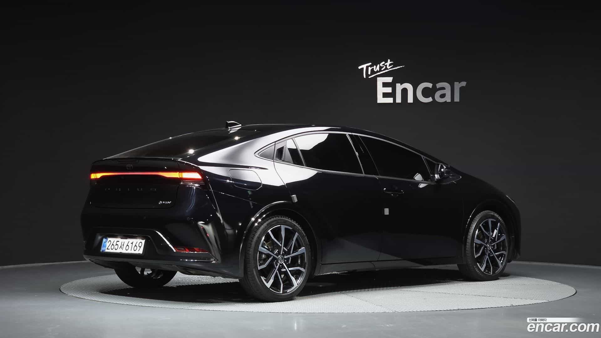 Prius Toyota 2026.0-OUTER-002