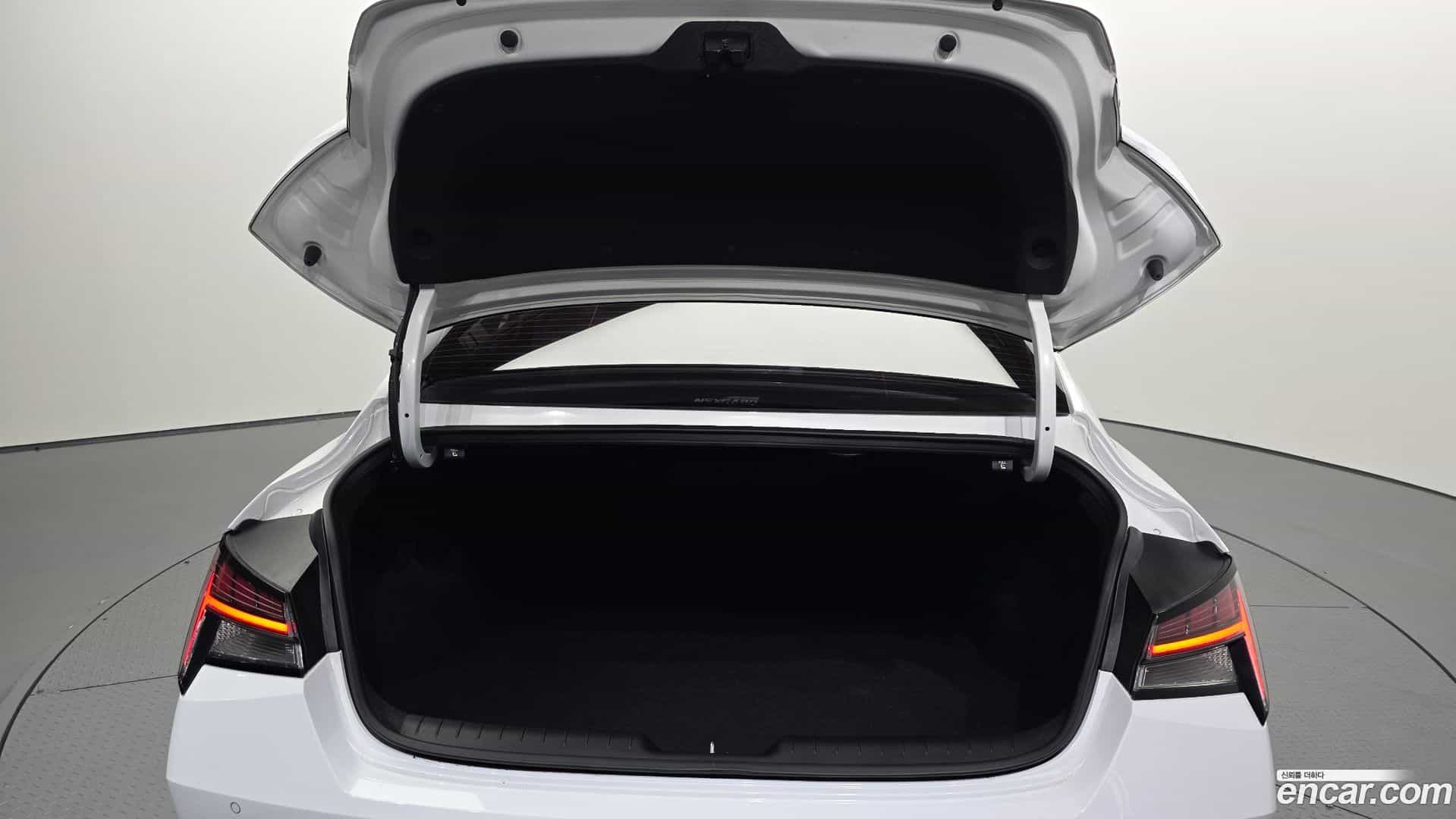 AVANTE Hyundai 2021.8-OPTION-024