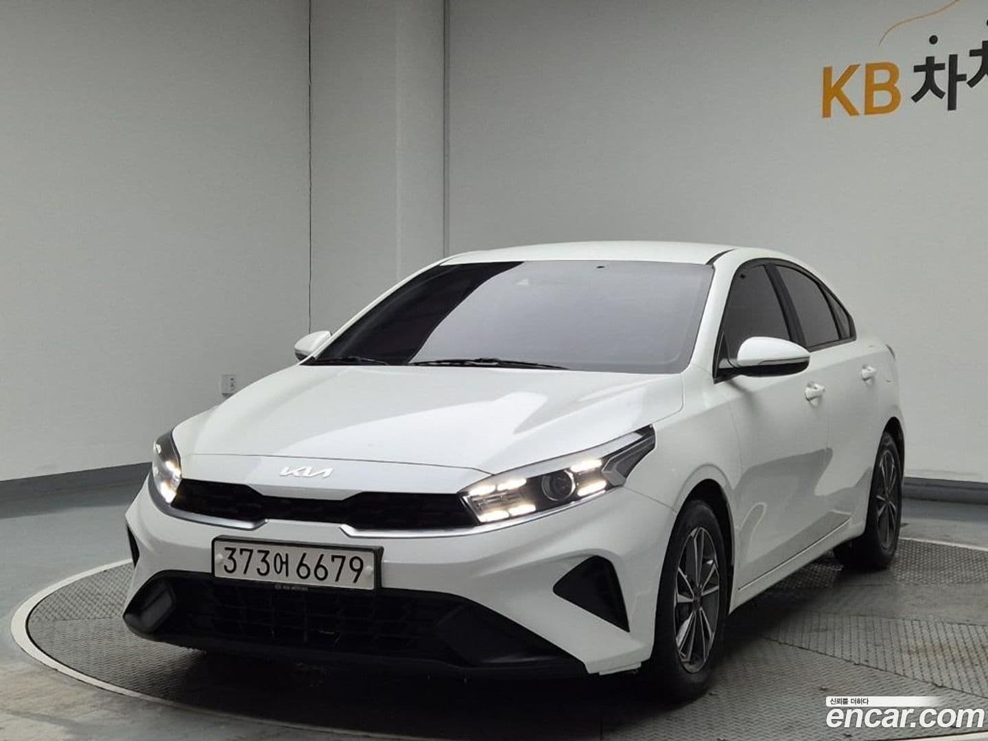 Main__Slider__Photo:K3 Kia 2021.4-0