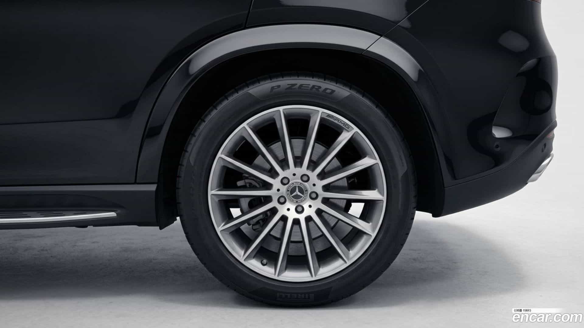 GLE-Class Mercedes-Benz 2025.2-OUTER-005
