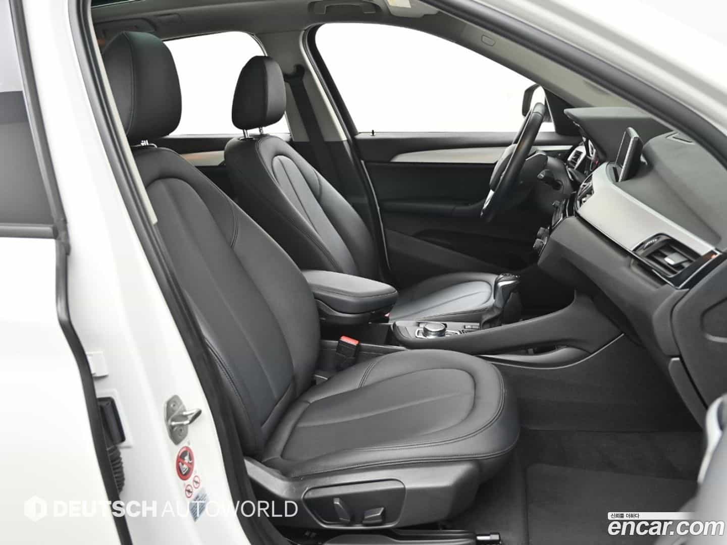 X1 BMW 2016.10-INNER-010