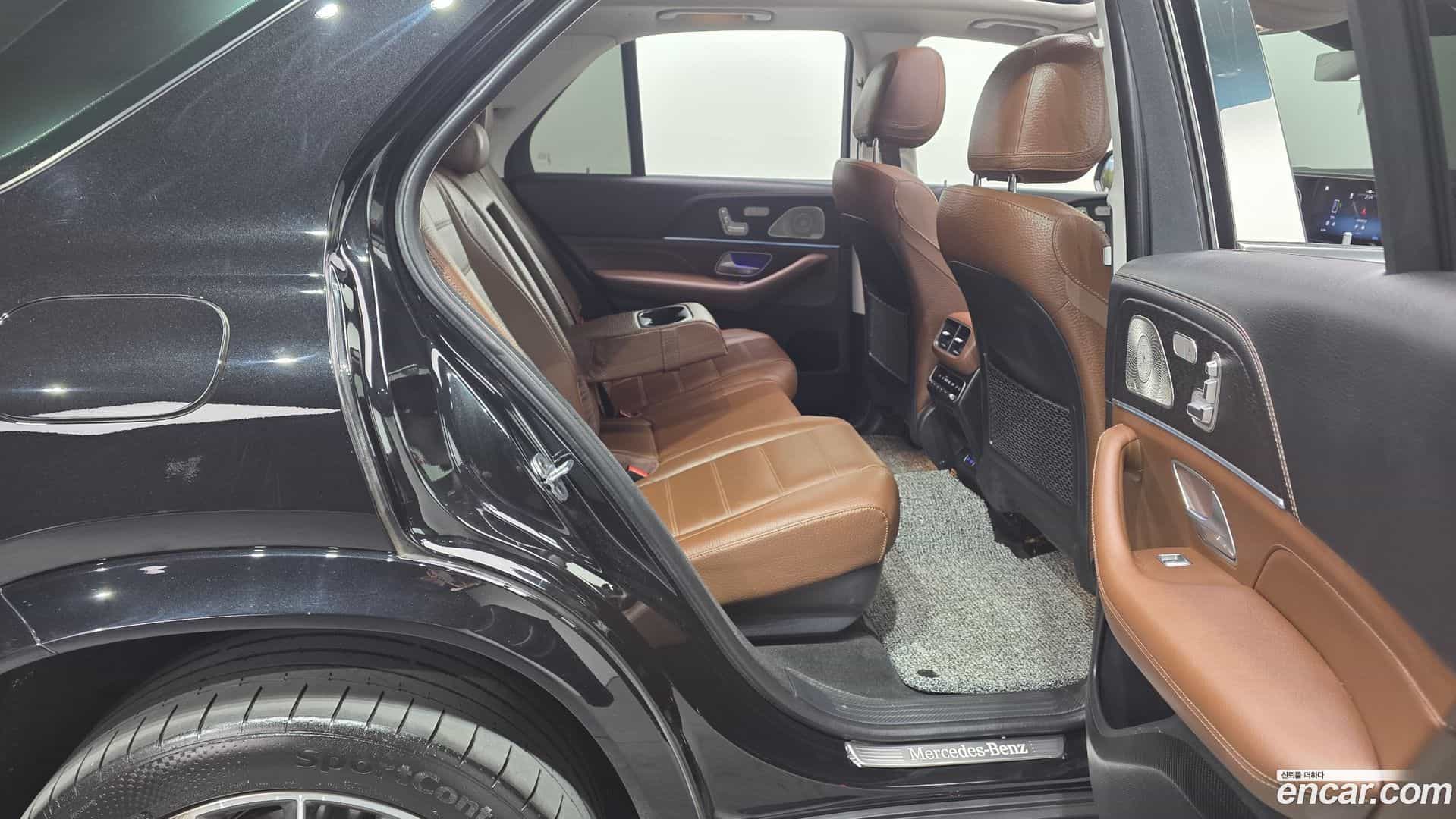 GLE-Class Mercedes-Benz 2024.0-OPTION-016