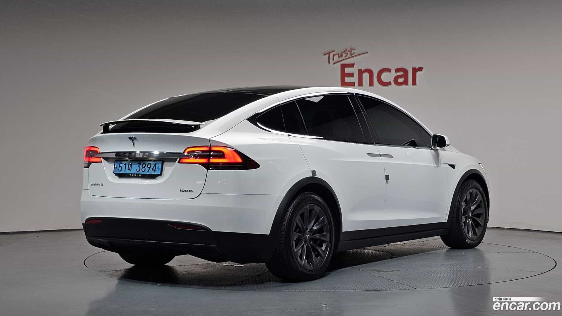 Model X Tesla 2019.4-OUTER-002