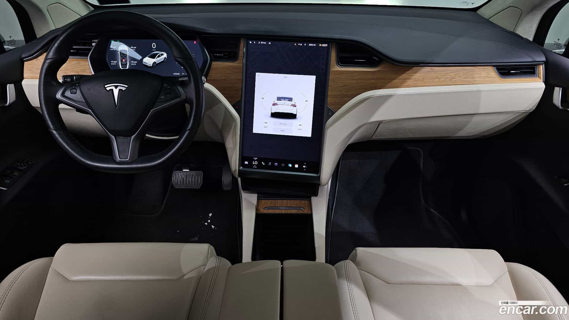 Model X Tesla 2019.4-INNER-007