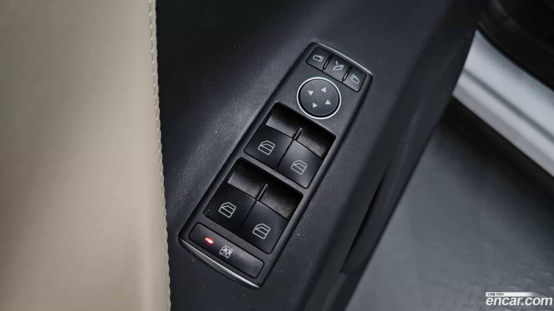 Model X Tesla 2019.4-OPTION-040