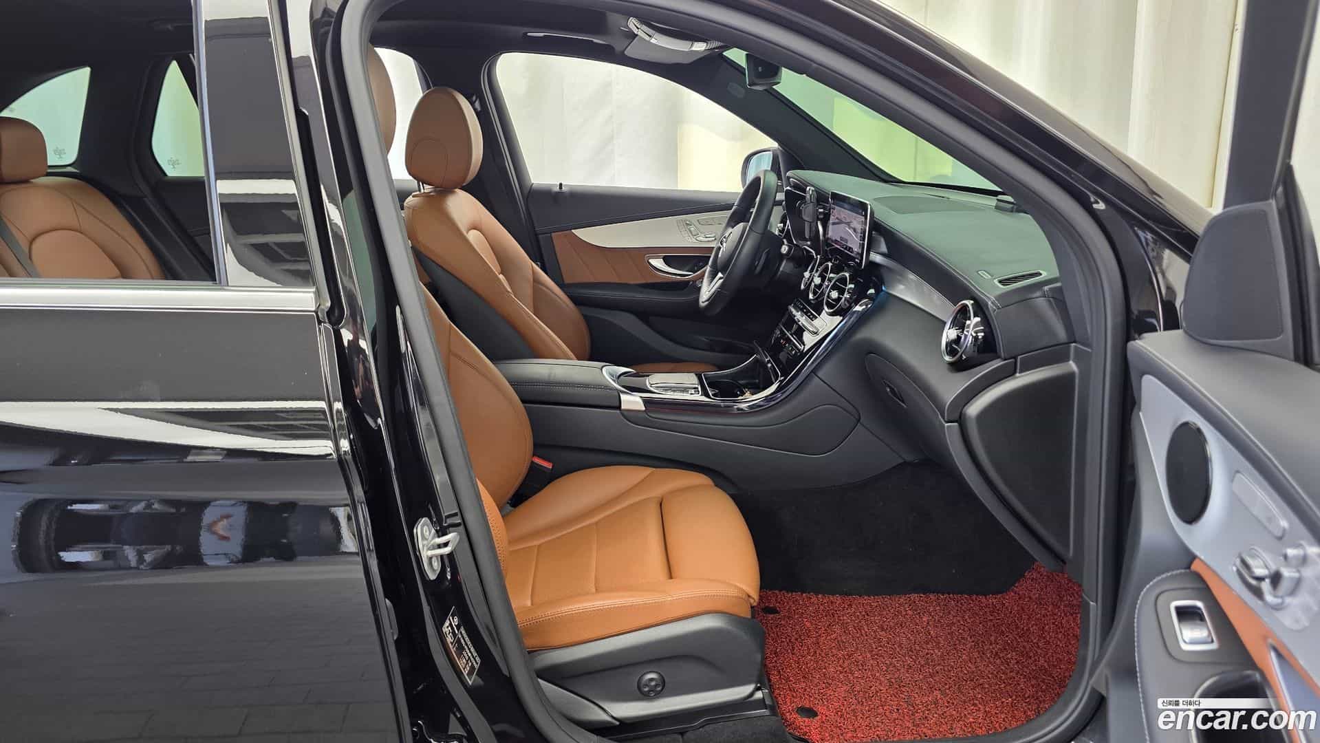 GLC-Class Mercedes-Benz 2021.3-OPTION-015